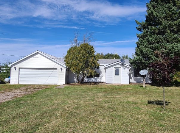 20338 S RIVERSIDE Dr, Pickford, MI 49774