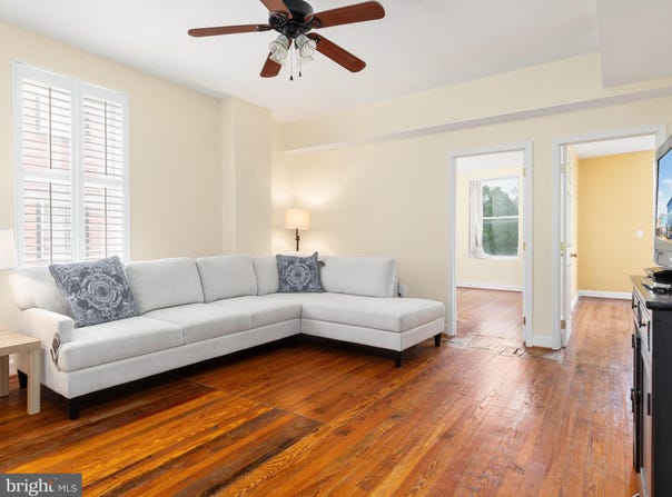 401 E MAIN Street, FRONT ROYAL, VA 22630