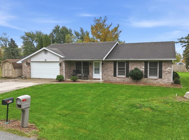 3120 E Meadowood Lane, Columbia City, IN 46725