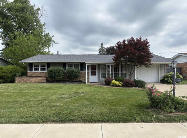 1309 BOBOLINK Drive, Washington, IL 61571