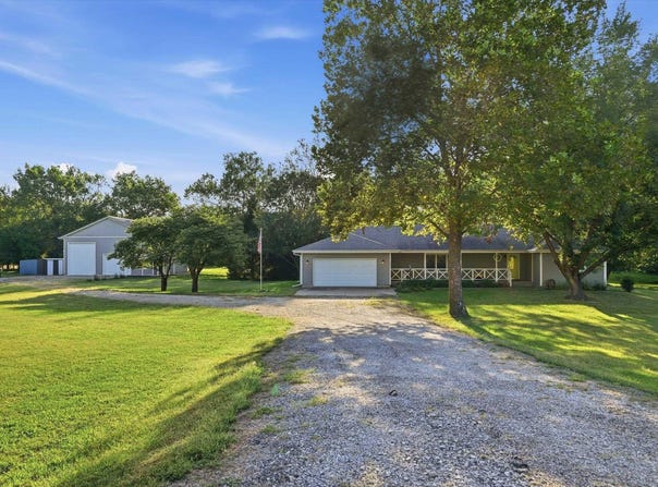 4014 NW Hoch RD, Silver Lake, KS 66539
