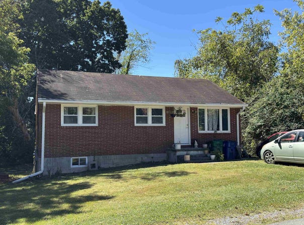 129 TEE Street, Blacksburg, VA 24060