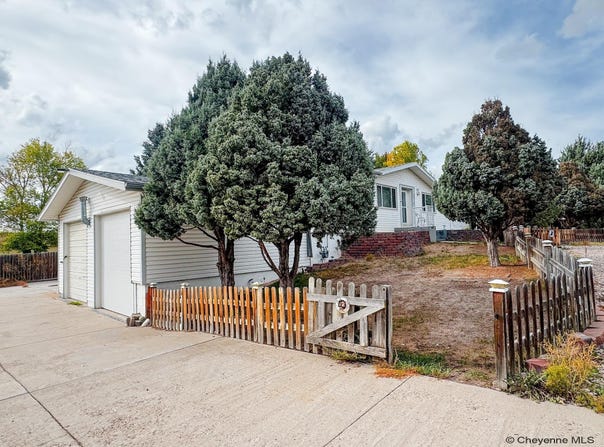 2310 MILATZO AVE, Cheyenne, WY 82001