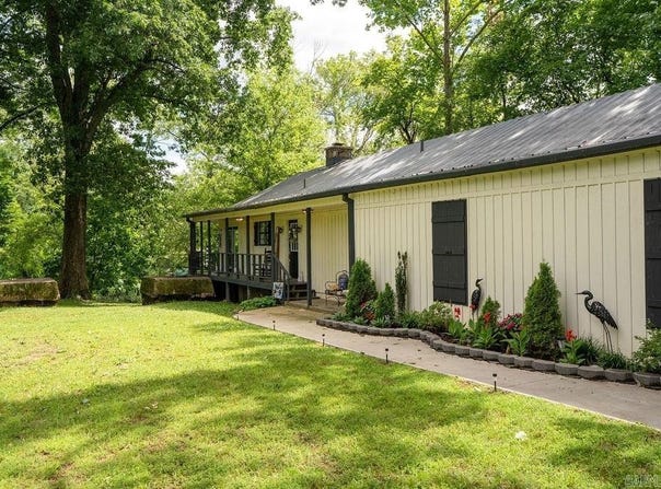 10 Raintree Valley Drive, Pangburn, AR 72121