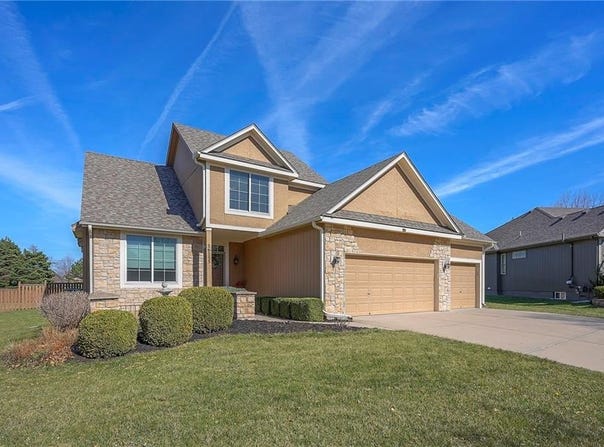 16155 S Harbinger Street, Olathe, KS 66062