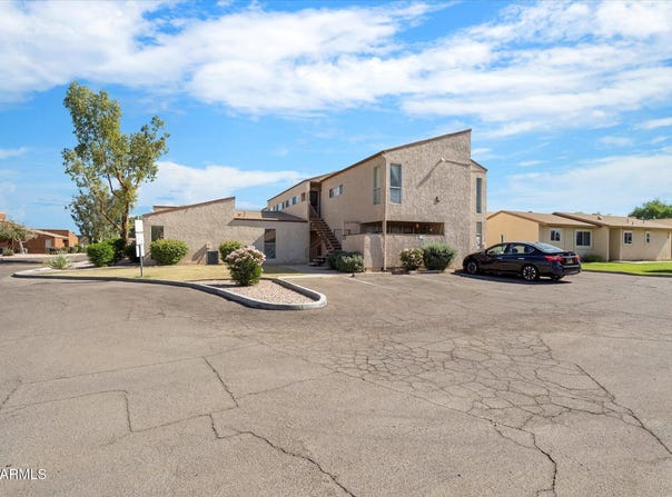 2673 E OAKLEAF Drive, Tempe, AZ 85288