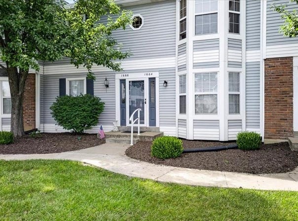 1664 Kircher Drive, St Charles, MO 63303