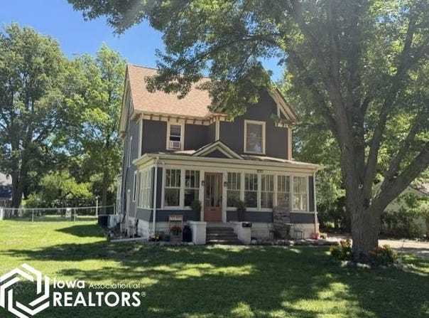 105 5th Street S, Humboldt, IA 50548