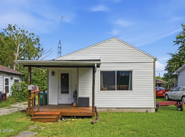 1127 E Franklin Street, Lima, OH 45804