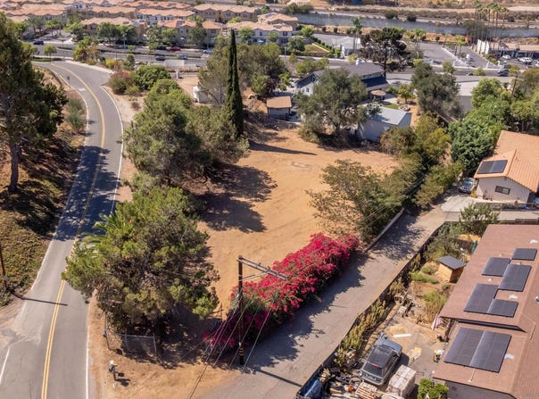 Cypress Drive, Vista, CA 92084