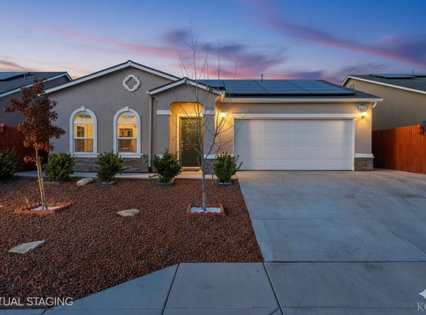 1237 E Orange Street, Avenal, CA 93204