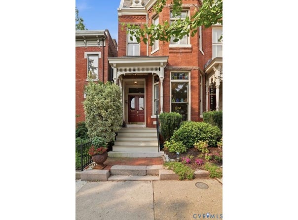 2705 E Broad Street, Richmond, VA 23223