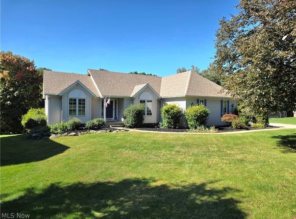 9286 Forest Point Circle, Macedonia, OH 44056
