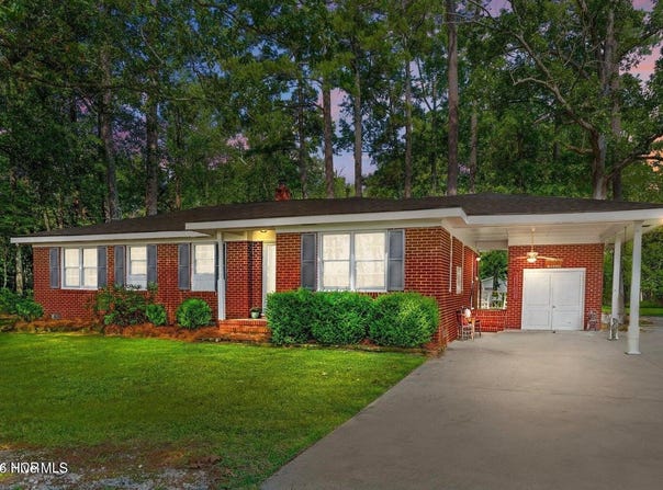 3286 N Nc 122 S, Pinetops, NC 27864