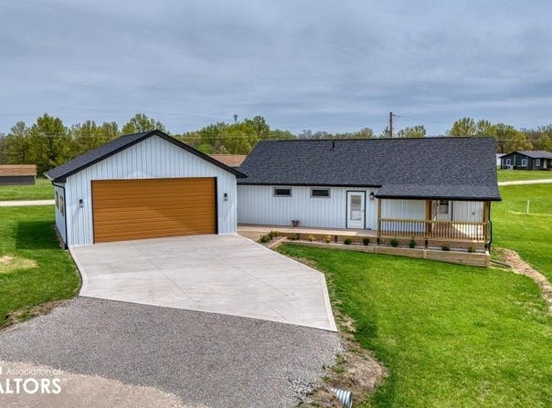 12241 Apache Drive, Moravia, IA 52571