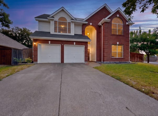 2600 Juniper Drive, Euless, TX 76039