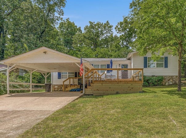 161 E Lakeshore, Cherokee Village, AR 72529