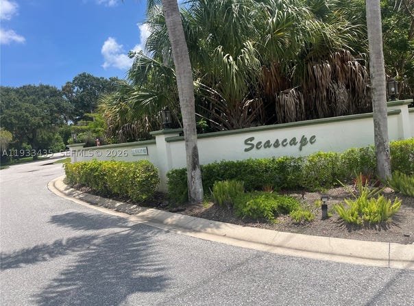 5200 SE Seascape Way, Stuart, FL 34997