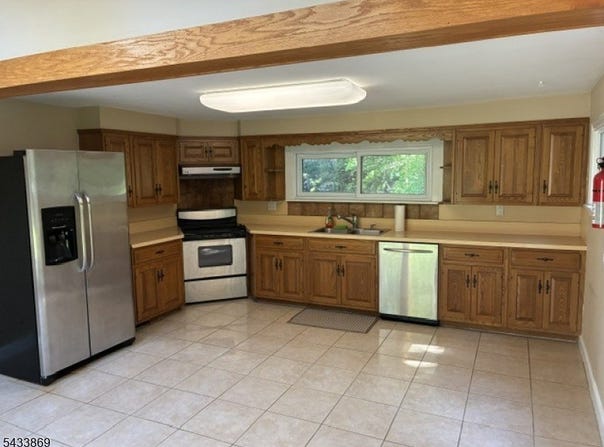 19 Crescent Rd, Wayne Twp., NJ 07470-6312