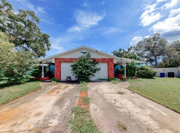 3015 ST JOHN Drive, CLEARWATER, FL 33759