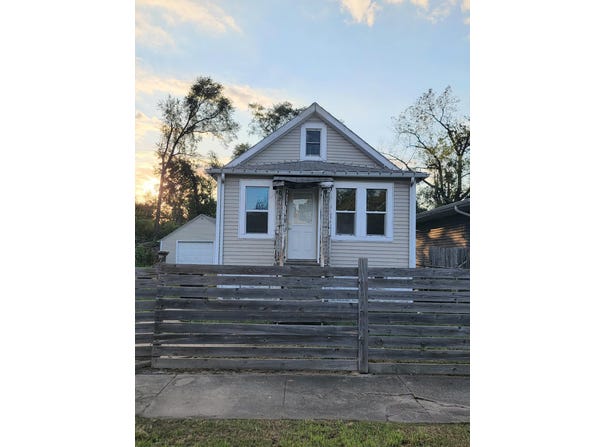 4616 Massachusetts Street, Gary, IN 46409