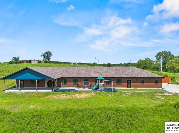 63887 711 Road, Dawson, NE 68337
