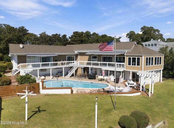 8120 Bald Eagle Lane, Wilmington, NC 28411
