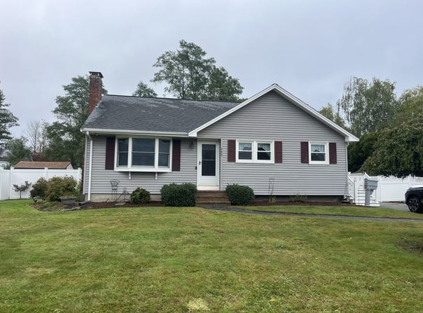 122 Whitmore St, Brockton, MA 02301