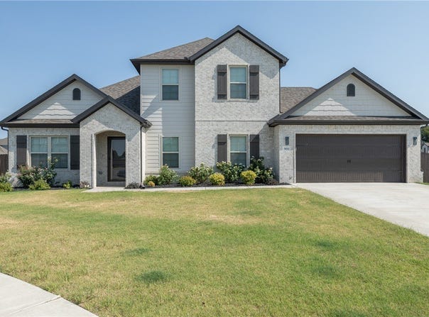 900 Rawlings Circle, Pea Ridge, AR 72751