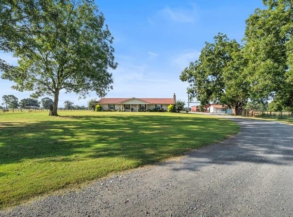 659 Highway 32, Ashdown, AR 71822