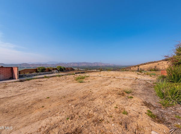 1065 Garrido Drive, Camarillo, CA 93010
