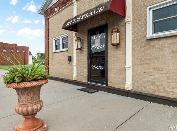 208 E Main Street, Mount Olive, IL 62069