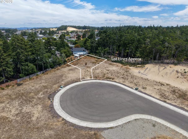 Park Pl, CoosBay, OR 97420