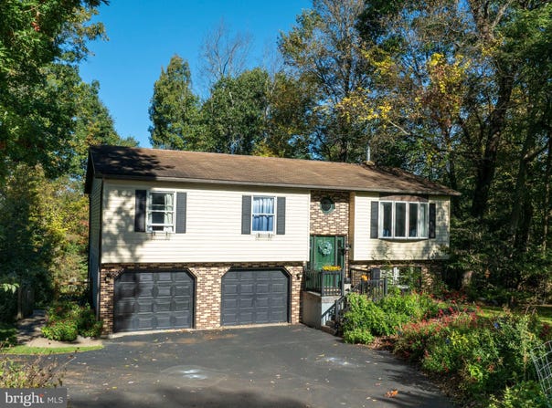 143 SUSAN Lane, PORT MATILDA, PA 16870