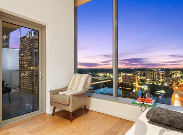 210 Lavaca St, Austin, TX 78701