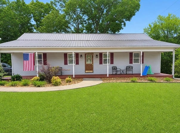 703 Salem Circle, PARIS, TN 38242