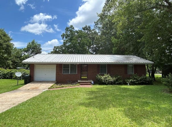 311 Massee Dr, Dothan, AL 36301