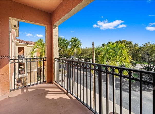 4704 SW 160th Ave, Miramar, FL 33027