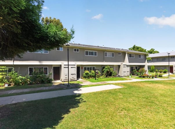 92 Hemlock LN, Milpitas, CA 95035