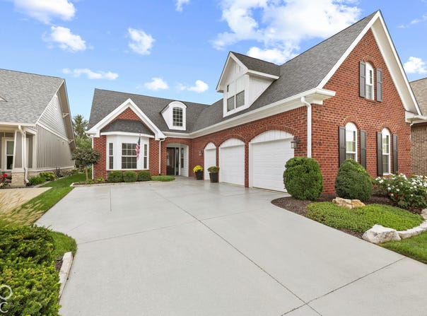 15112 Kampen Circle, Carmel, IN 46033