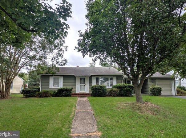 722 E IVY Drive, SEAFORD, DE 19973