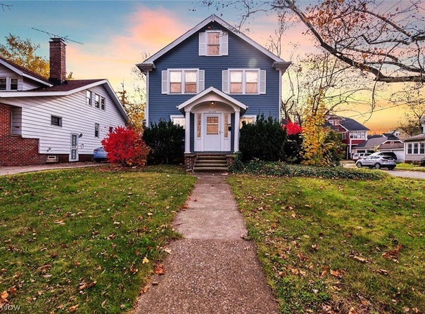 3328 Kildare Road, Cleveland Heights, OH 44118