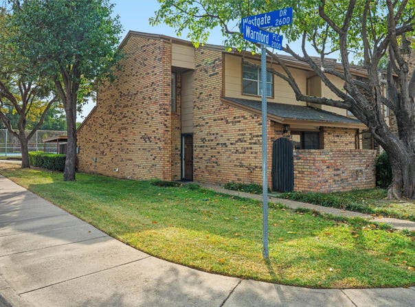 2014 Warnford Place, Arlington, TX 76015