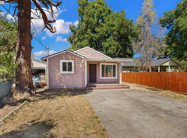 2631 EDISON St, Eugene, OR 97402