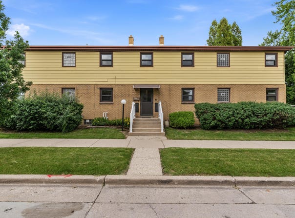 4031 W Morgan Ave, Milwaukee, WI 53221