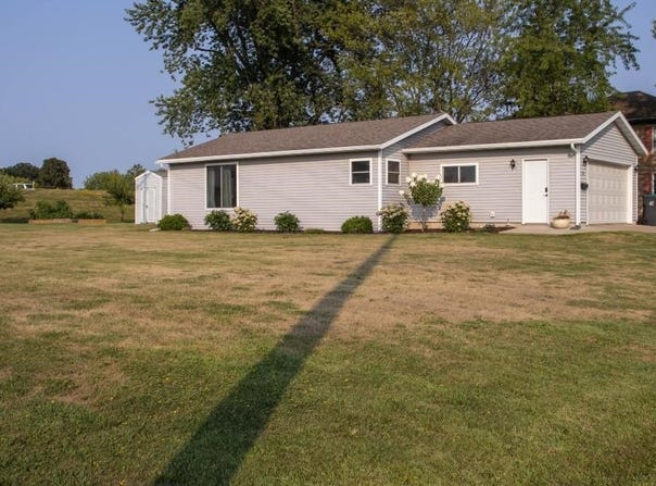 701 E 2ND STREET, Marshfield, WI 54449
