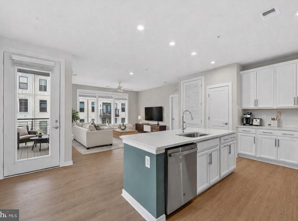 1669 BANDIT Loop, RESTON, VA 20190