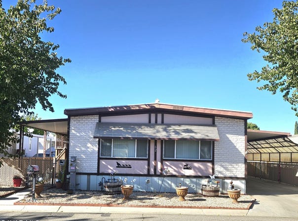 2550 E Avenue I, Lancaster, CA 93535