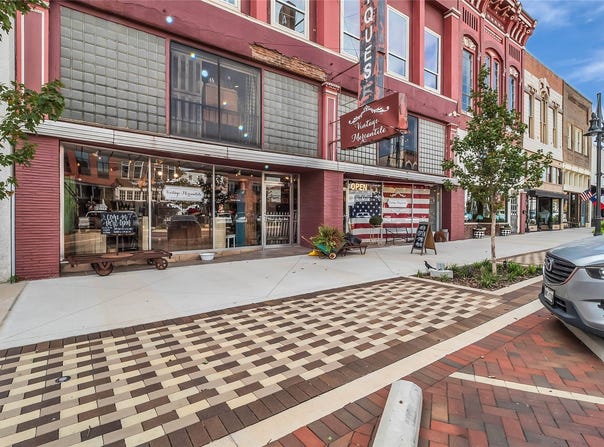 306 W Main Street, Denison, TX 75020