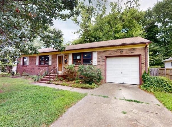 110 Londonshire Terrace, Hampton, VA 23666